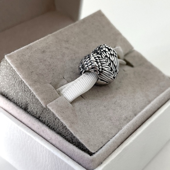 Pandora Angelic Feathers Charm - Picture 2 of 4
